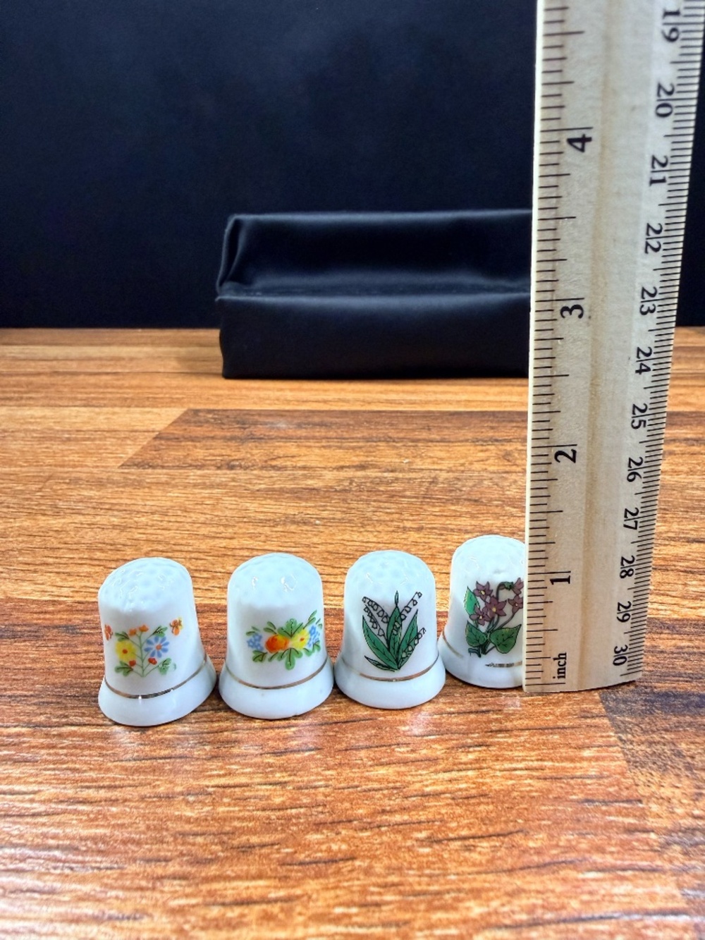 Vintage Thimbles Lot (25) - Picture 8 of 14